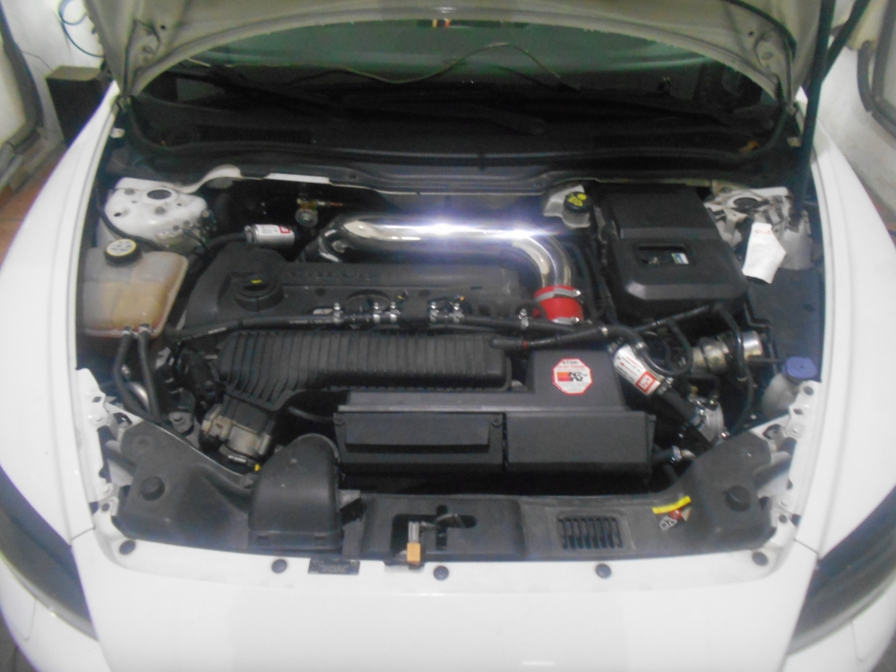 Volvo C30 T5 2.5 169 kW 230KM Czujnik ciśnienia paliwa